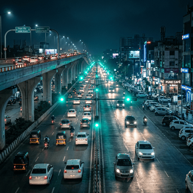 Corridor-Level Green Wave Intelligence